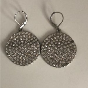 Round silver diamond fashion earrings